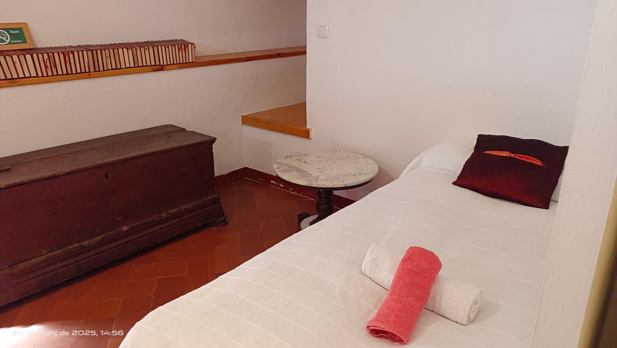 Habitaciones Con Encanto - Cal Alejandro Montsonis 外观 照片